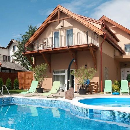 Borostyan Panzio Balatonfuered Bed & Breakfast Eksteriør bilde