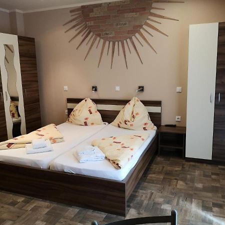 Borostyan Panzio Balatonfuered Bed & Breakfast Eksteriør bilde