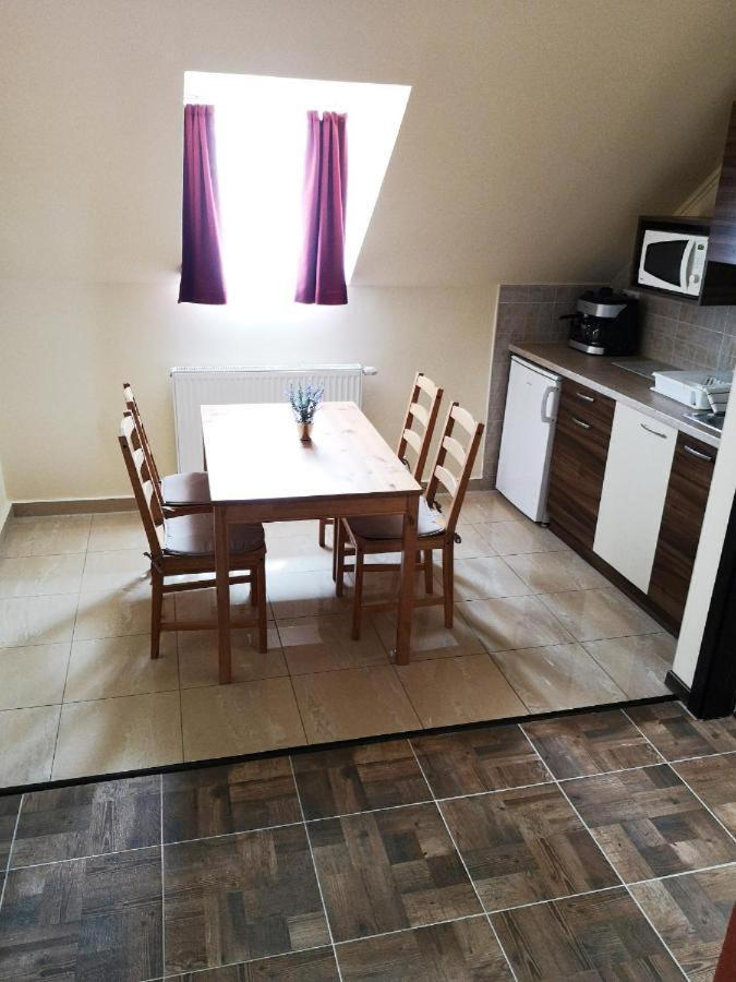 Borostyan Panzio Balatonfuered Bed & Breakfast Eksteriør bilde