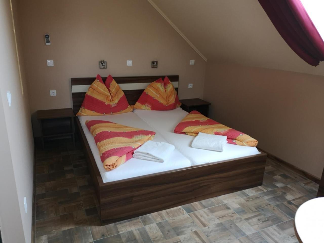 Borostyan Panzio Balatonfuered Bed & Breakfast Eksteriør bilde
