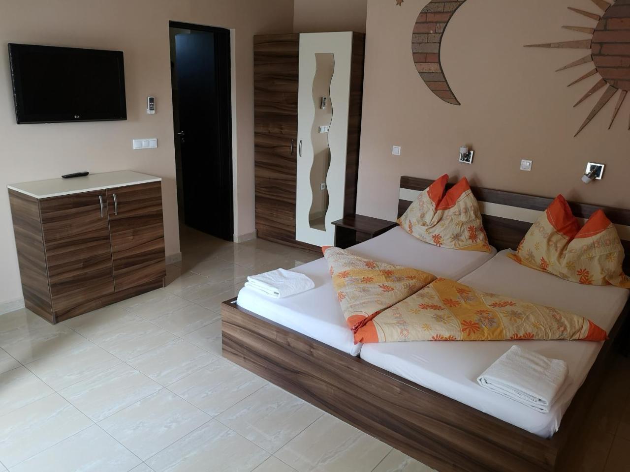 Borostyan Panzio Balatonfuered Bed & Breakfast Eksteriør bilde