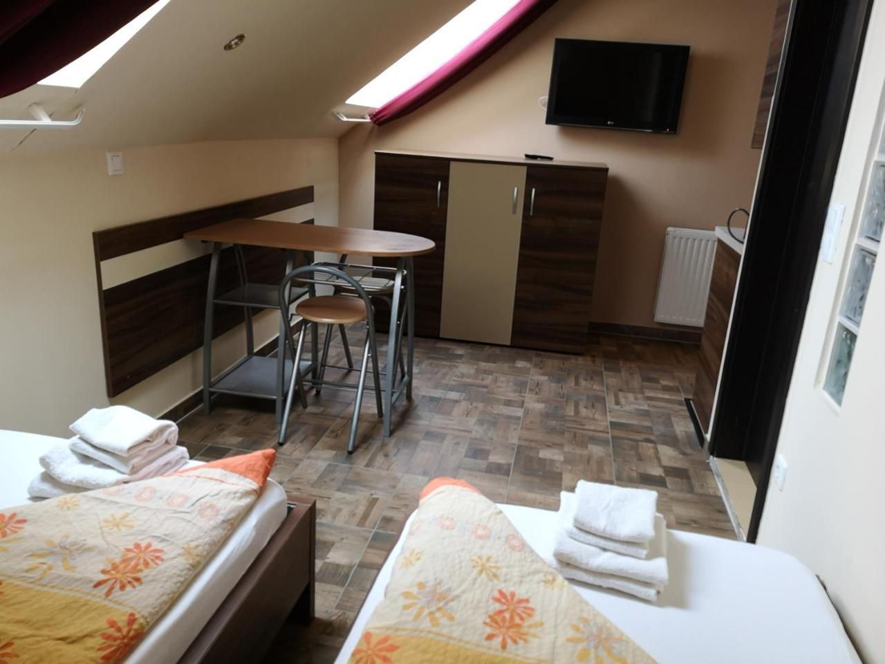 Borostyan Panzio Balatonfuered Bed & Breakfast Eksteriør bilde